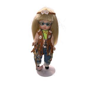 Marie Osmond petite amour Zoe fine porcelain hippie groovy doll 1998/5000